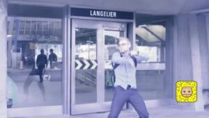 Montreal-man-dance-Metro