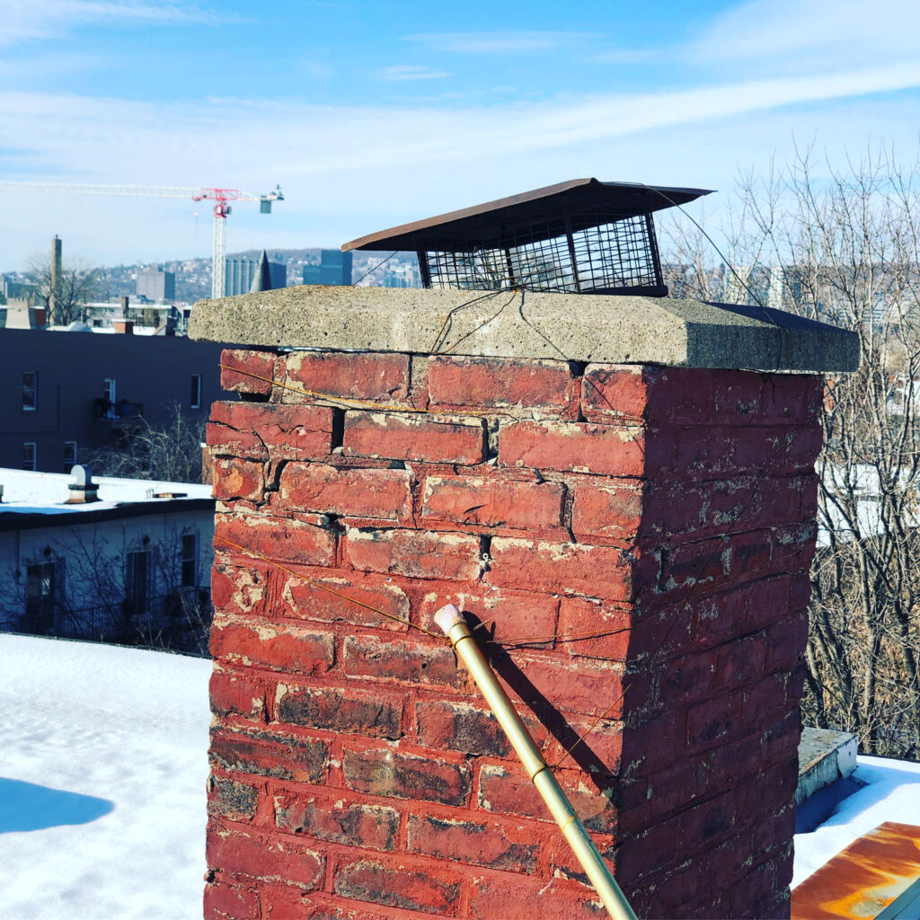 Ramonage-cheminée-laval